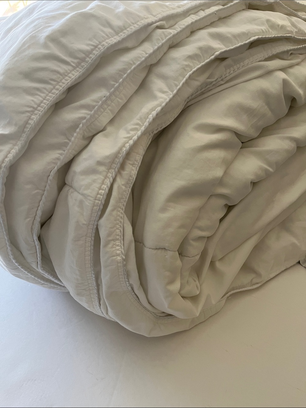 Charter Club King Size White Down Comforter *WONT LAST